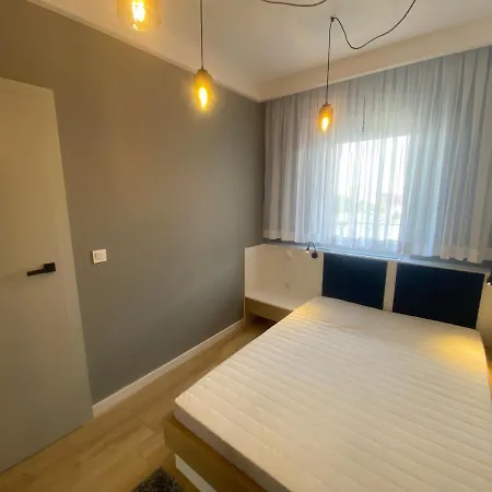 Golden Apartments/gd147